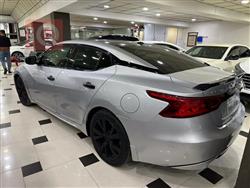 Nissan Maxima